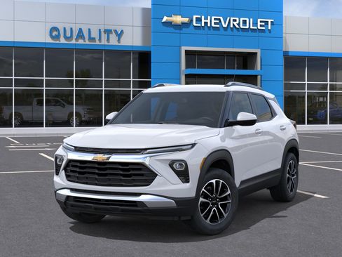 New 2026 Chevrolet TrailBlazer LT FWD image 30
