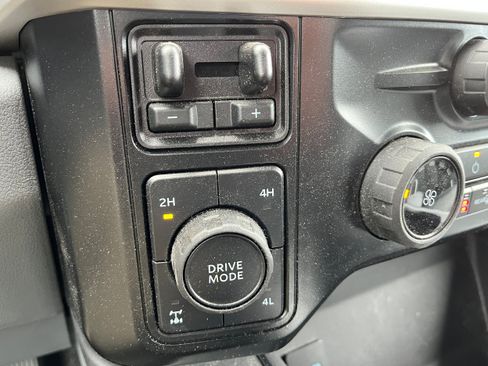 Certified 2024 Ford F250 XLT w/ XLT Premium Package image 18