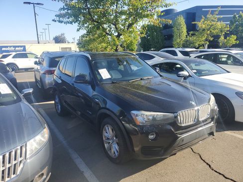 Used 2017 BMW X3 sDrive28i RWD image 1
