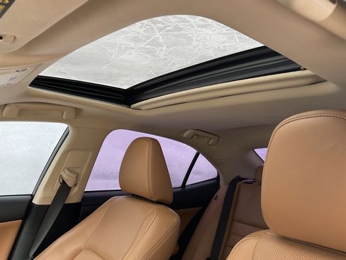 Used 2014 Lexus IS 250 AWD w/ Luxury Package w/Brown Wood image 13