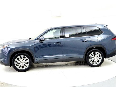 New 2026 Toyota Grand Highlander Limited image 3