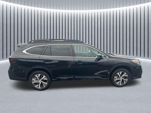 Used 2022 Subaru Outback Limited AWD/4WD image 11
