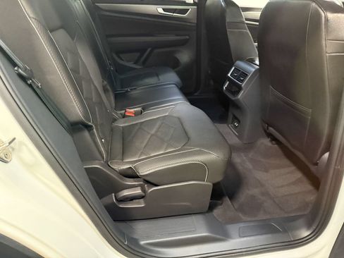 Used 2024 Volkswagen Atlas Cross Sport SE w/ Panoramic Sunroof Package AWD/4WD image 66