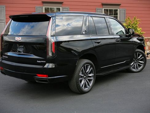 Used 2023 Cadillac Escalade Sport image 5