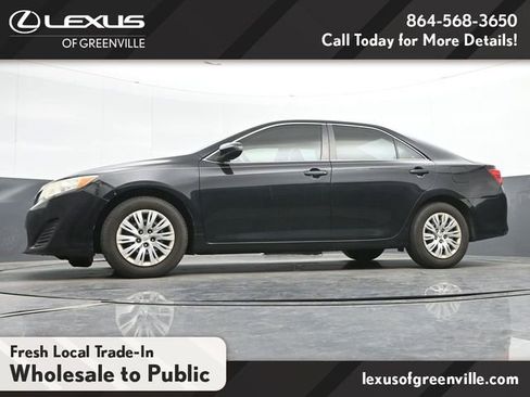 Used 2014 Toyota Camry FWD image 16
