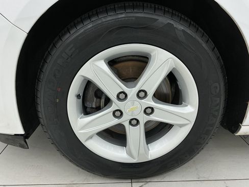 Used 2019 Chevrolet Malibu LS FWD image 43