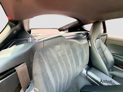 Used 2019 Porsche 718 Cayman RWD image 30