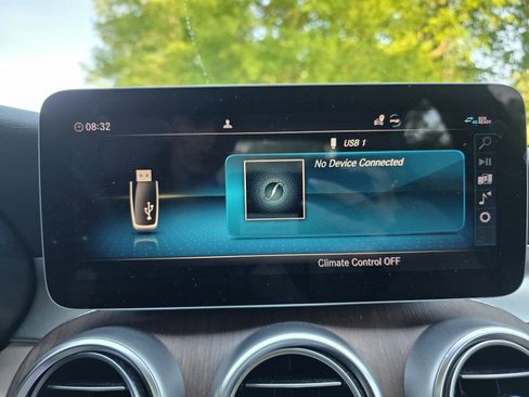 Used 2019 Mercedes-Benz C 300 4MATIC Sedan image 16