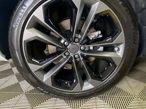 New 2026 Audi Q7 3.0T Premium Plus AWD/4WD image 9