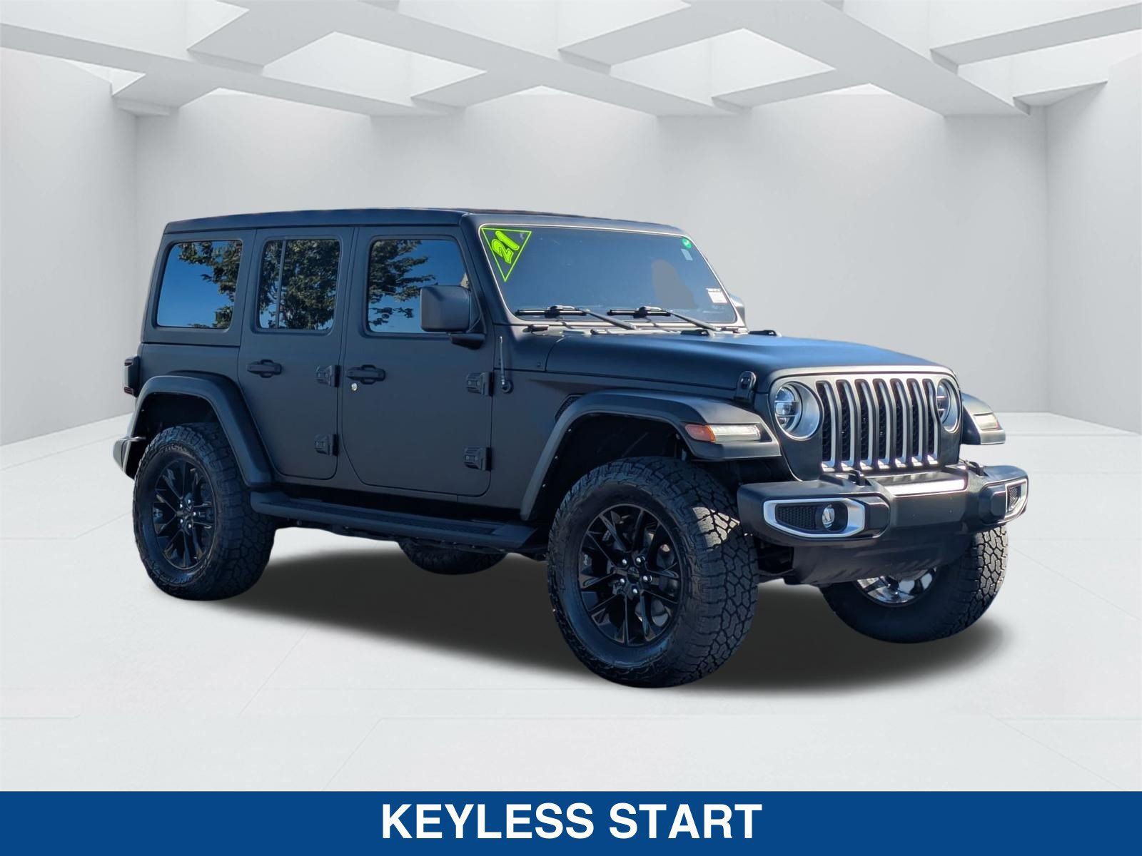 Used 2021 Jeep Wrangler Unlimited Sahara AWD/4WD image 3
