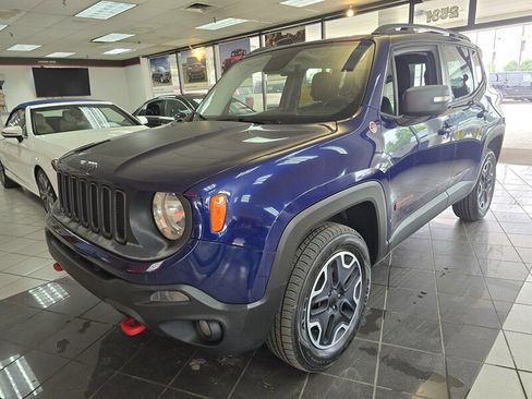 Used 2016 Jeep Renegade Trailhawk image 1