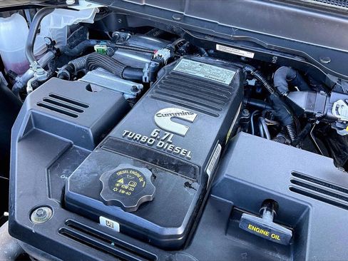 Used 2024 RAM 3500 Tradesman w/ Chrome Appearance Group image 34