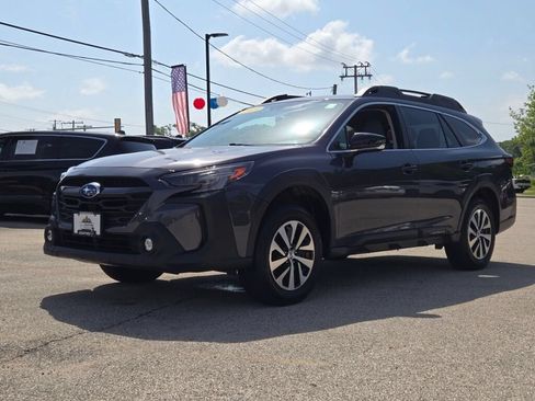 Used 2023 Subaru Outback Premium AWD/4WD image 4