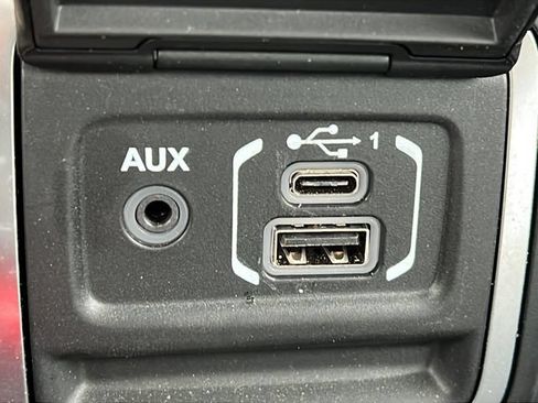 Used 2022 Jeep Gladiator Sport AWD/4WD image 20