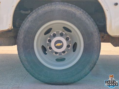 Used 2013 Chevrolet Silverado 3500 W/T w/ Snow Plow Prep Package AWD/4WD image 23