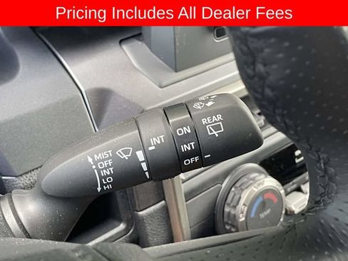 Used 2025 Toyota 4Runner SR5 AWD/4WD image 29