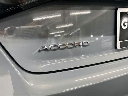 Used 2023 Honda Accord Sport image 9