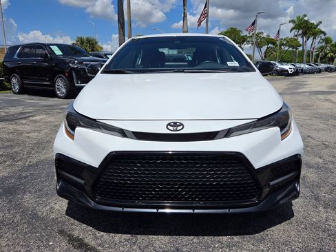 Used 2022 Toyota Corolla SE FWD image 5