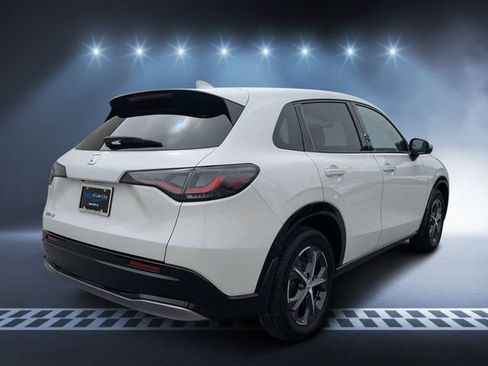 Used 2024 Honda HR-V EX-L image 3