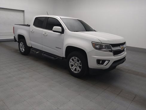 Used 2019 Chevrolet Colorado LT w/ LT Convenience Package RWD image 11