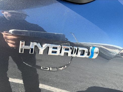 Used 2021 Toyota Highlander XLE image 33