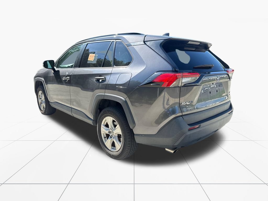Used 2021 Toyota RAV4 XLE w/ XLE Grade Weather Package AWD/4WD image 6