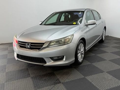 Used 2015 Honda Accord EX image 4