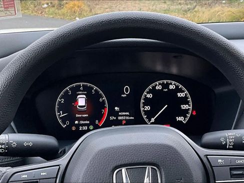 Used 2025 Honda HR-V LX image 18