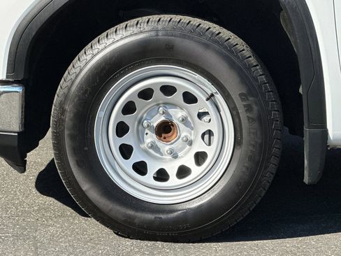 Used 2023 GMC Sierra 1500 Pro w/ Convenience Package image 24