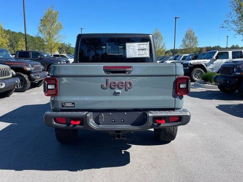 New 2025 Jeep Gladiator Rubicon image 34