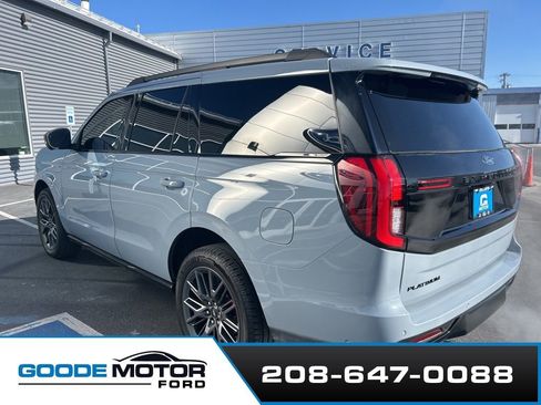 Used 2025 Ford Expedition Platinum w/ Stealth Performance Package AWD/4WD image 4