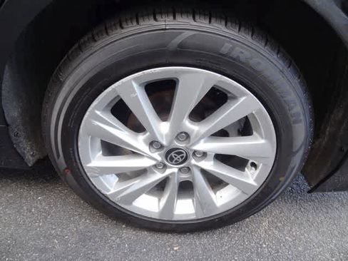 Used 2023 Toyota Camry LE image 32