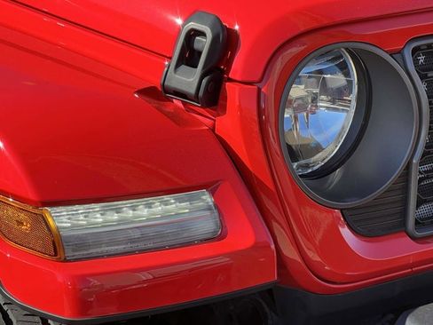 Used 2024 Jeep Wrangler Sport S w/ Convenience Group image 8