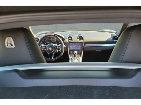 Used 2023 Porsche 718 Cayman RWD image 10