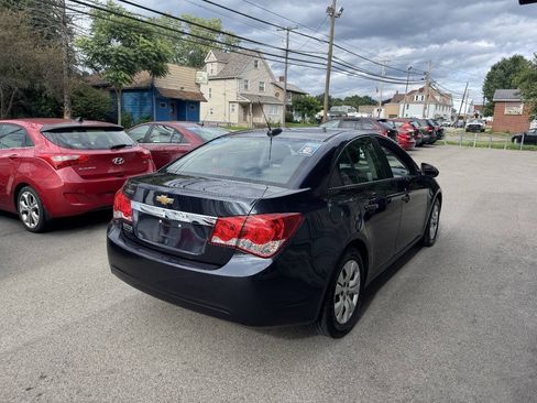 Used 2016 Chevrolet Cruze LS FWD image 5