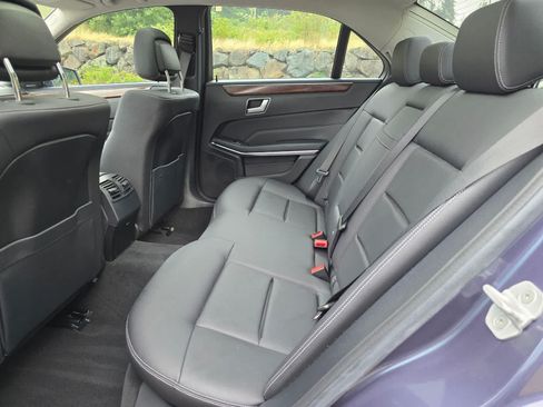 Used 2014 Mercedes-Benz E 350 4MATIC Sedan image 11