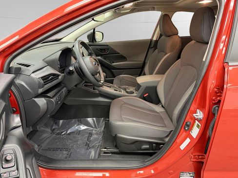 Certified 2025 Subaru Crosstrek 2.0i Premium image 9
