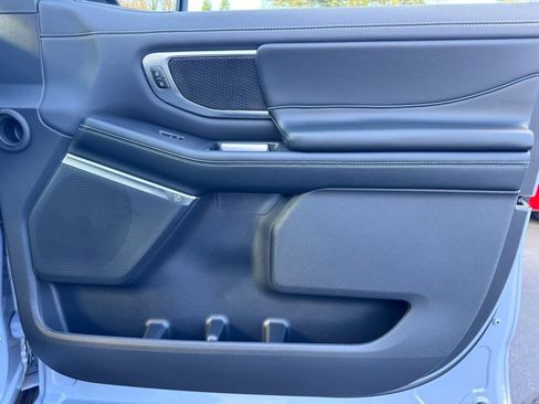 New 2025 Ford Expedition Platinum w/ Stealth Performance Package image 33