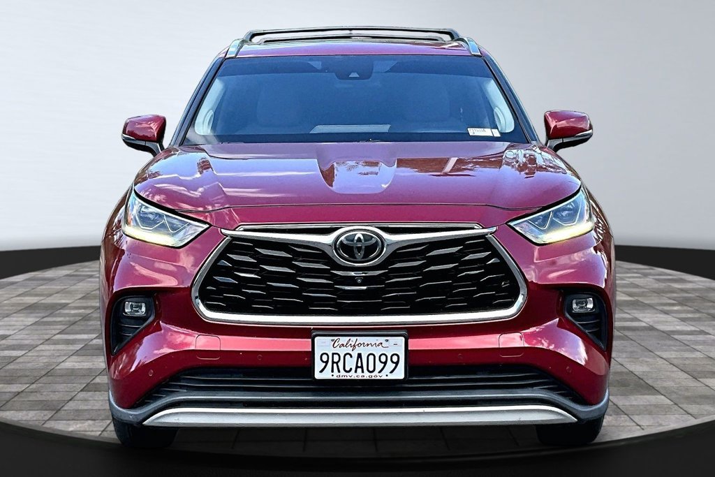 Used 2020 Toyota Highlander Platinum FWD image 28