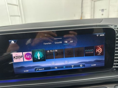 Used 2026 Mercedes-Benz GLS 450 4MATIC image 14