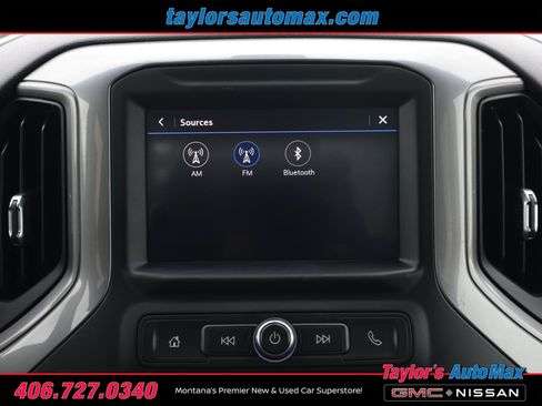 Used 2022 Chevrolet Silverado 2500 Custom w/ Custom Convenience Package AWD/4WD image 13