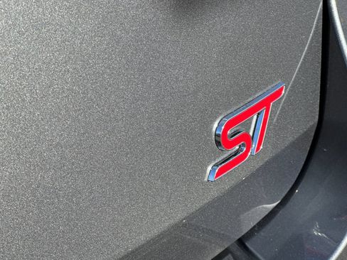 Certified 2022 Ford Explorer ST w/ Equipment Group 401A image 29