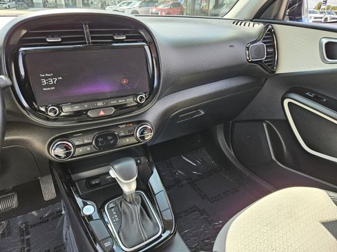 Used 2024 Kia Soul GT-Line FWD image 21
