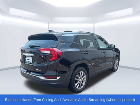 Used 2024 GMC Terrain SLT FWD image 6