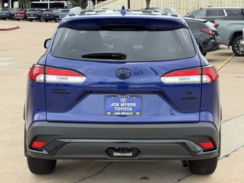 Used 2024 Toyota Corolla Cross SE AWD/4WD image 8