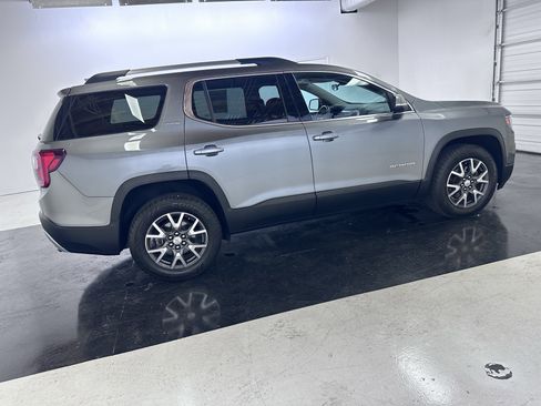 Used 2020 GMC Acadia SLE w/ Driver Convenience Package FWD image 20