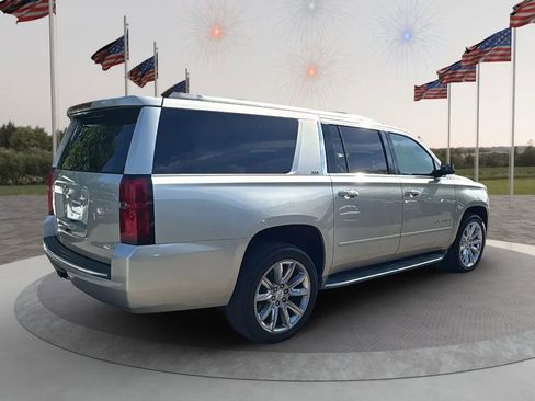 Used 2015 Chevrolet Suburban LTZ image 5