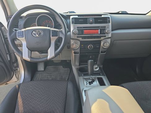 Used 2013 Toyota 4Runner SR5 w/ Convenience Pkg AWD/4WD image 12