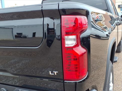 New 2026 Chevrolet Silverado 2500 LT image 9