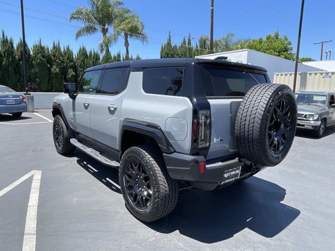 New 2026 GMC Hummer EV SUV AWD/4WD image 5